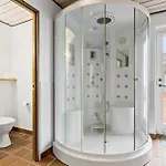 Сasa de vacaciones Pet Friendly In With Sauna *
