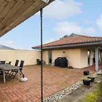 Pet Friendly In With Sauna Сasa de vacaciones *